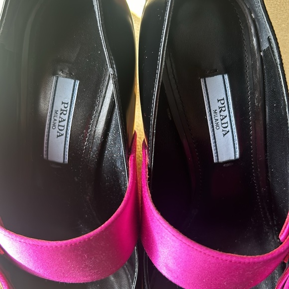 Prada; size:6.5 black leather. - Picture 4 of 6